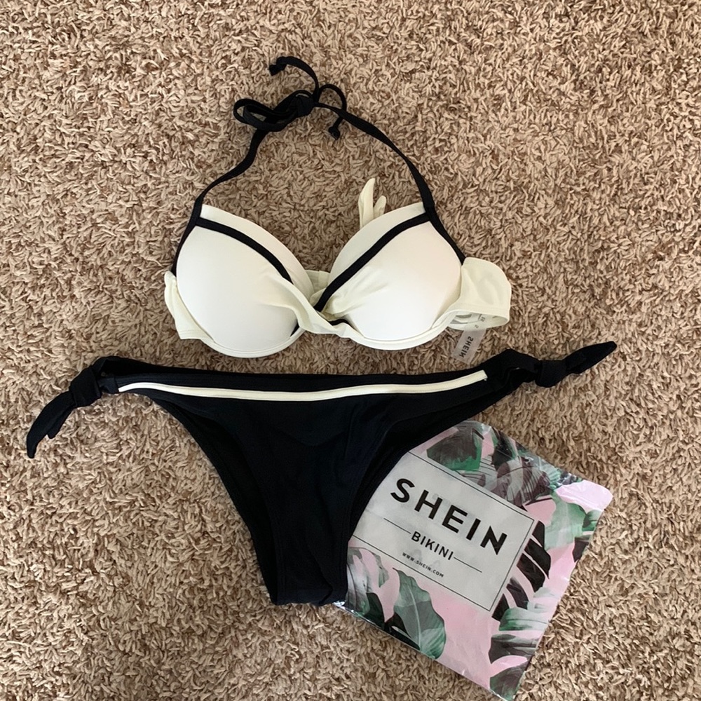 Shein Bikini. Size S